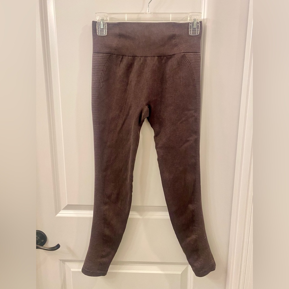 Aerie Chill Play Move Leggings Brown Small